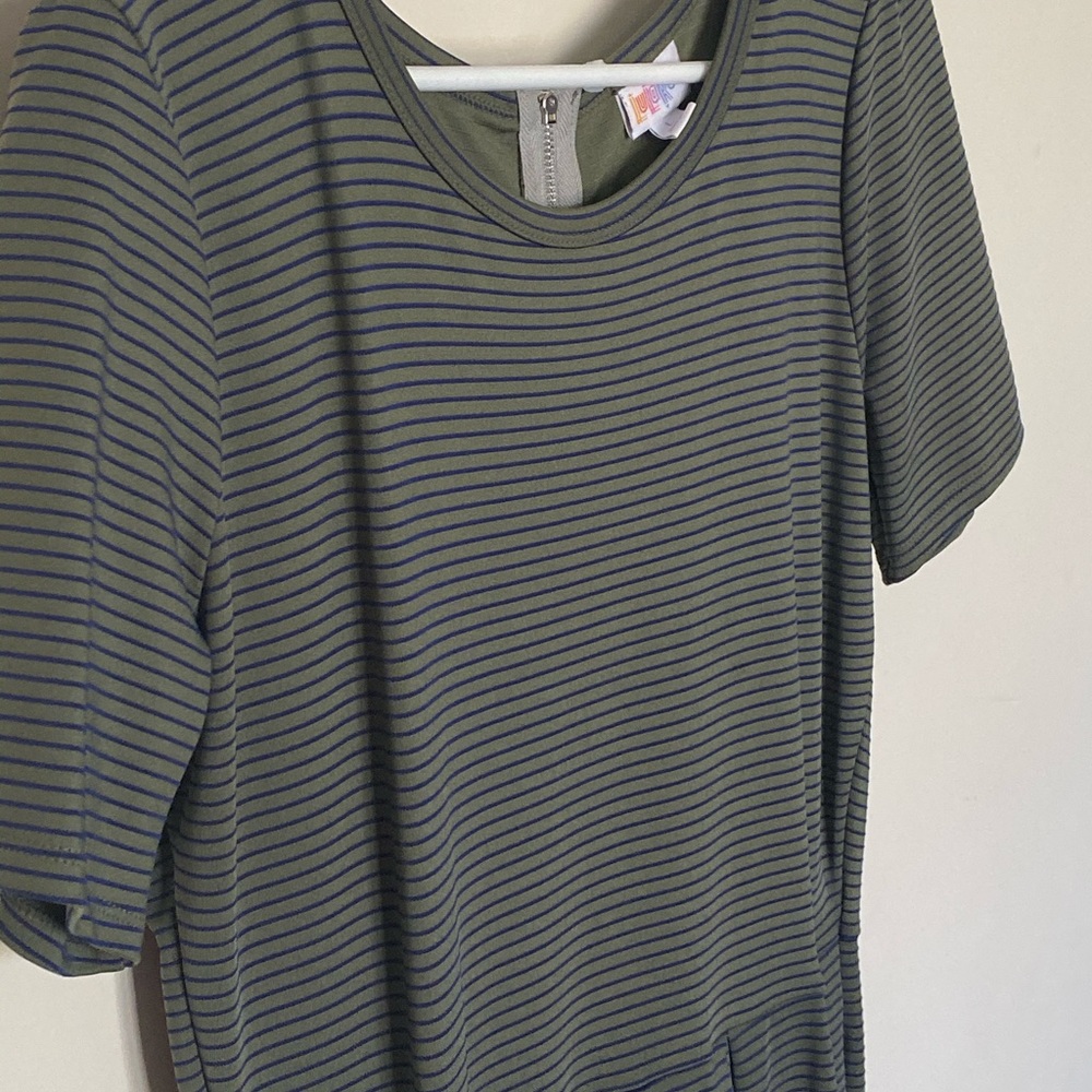 LuLaRoe Amelia - EUC size Large